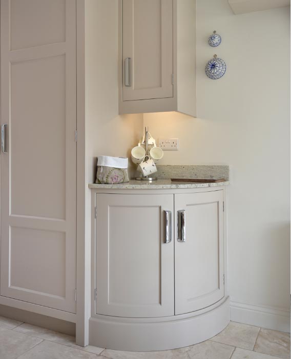 Creme Hepworth and Wood kitchen cabinet Creme Hepworth and Wood kitchen cabinet