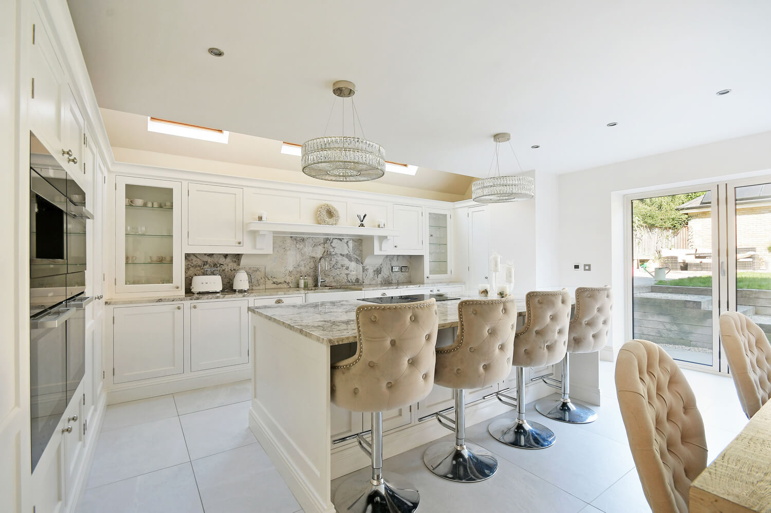 Neutral Kitchen Colour Scheme - Karl Benz Kitchen