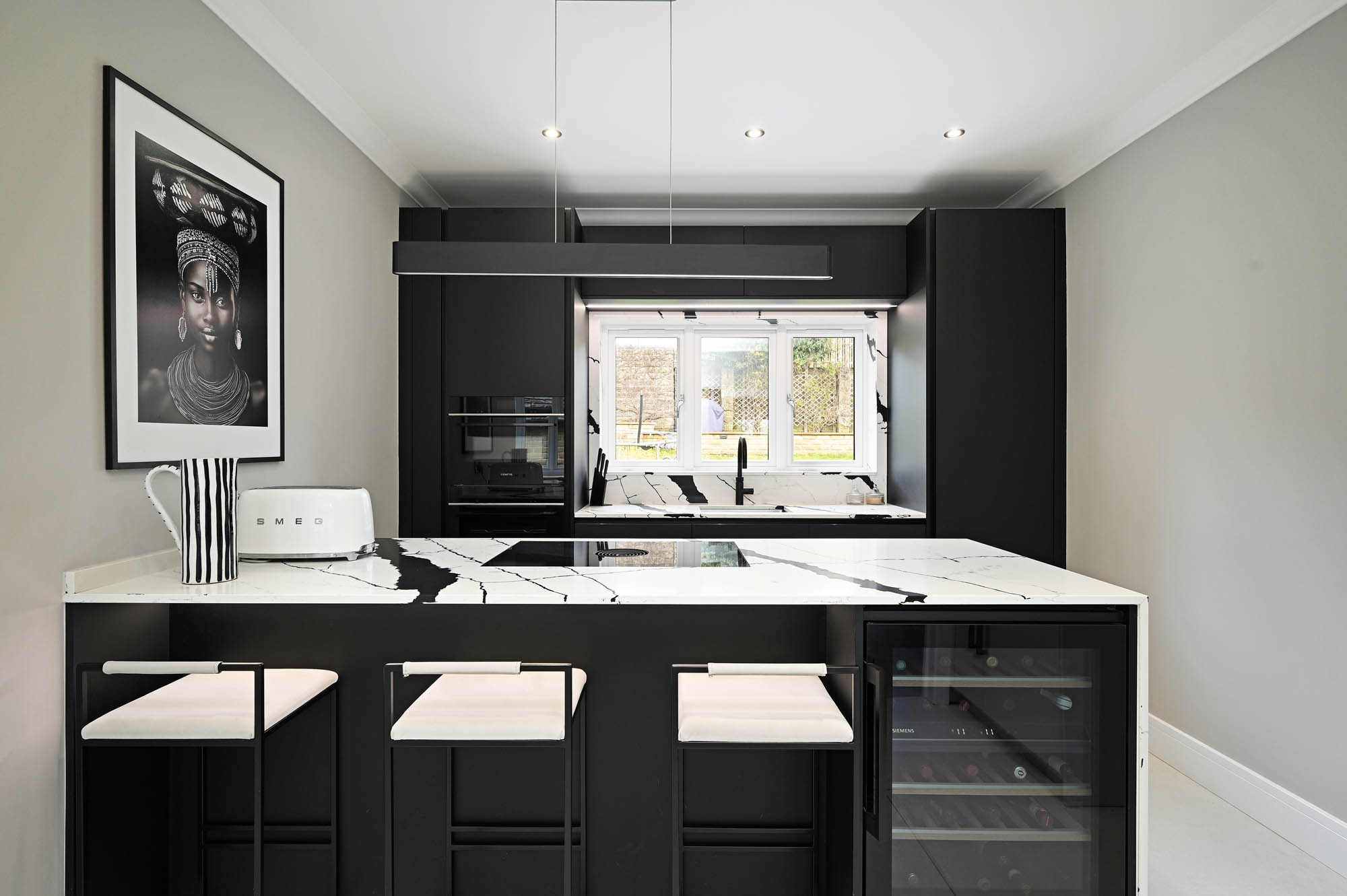 minimalist kitchen - Karl Benz