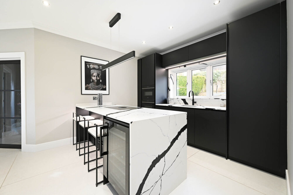 black and white kitchen - Karl Benz Kitchen